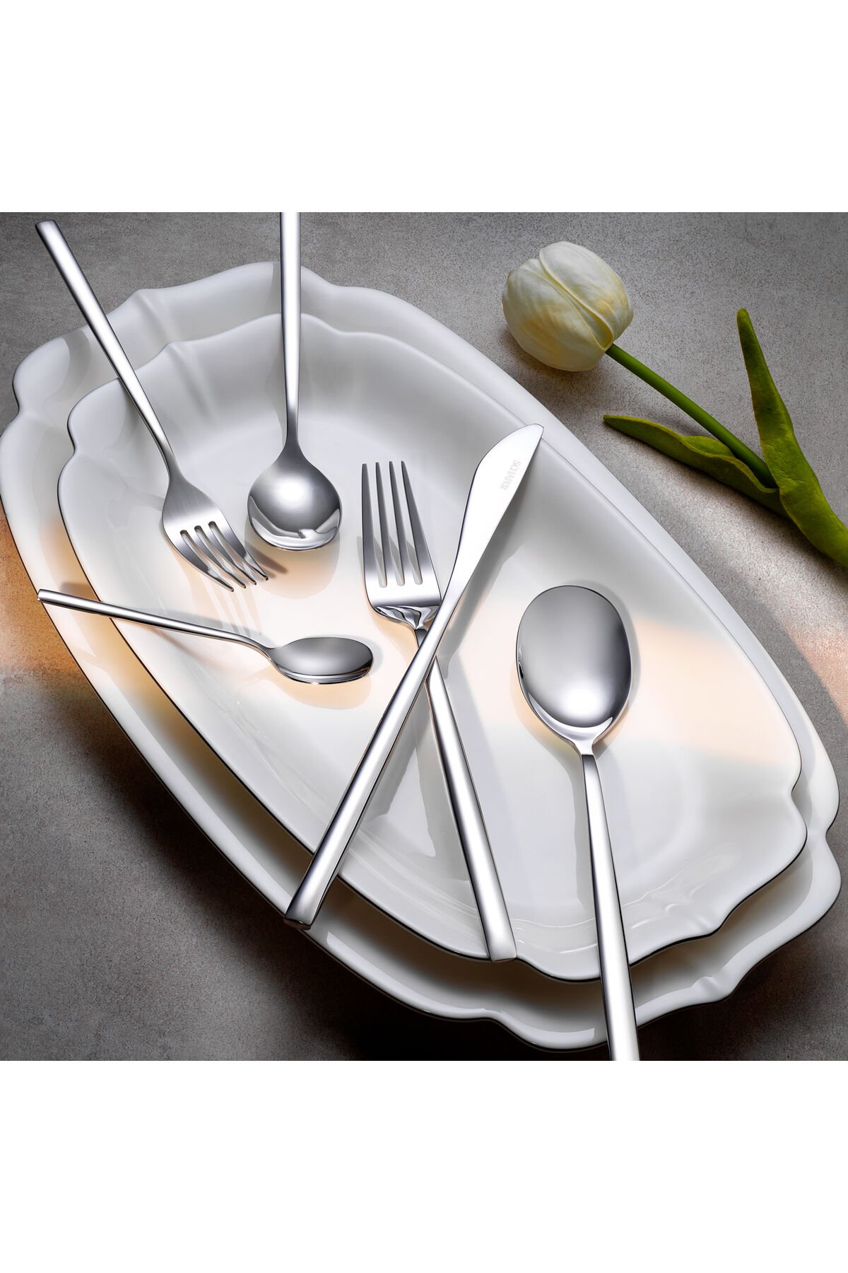 Hamburg 72 Parça Çatal Kaşık Bıçak Takımı-Gümüş